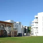 Aparthotel Adapt 3*