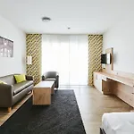 公寓式酒店 Adapt