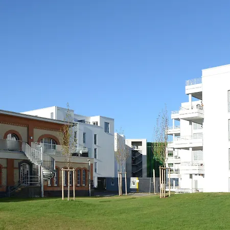 Aparthotel Adapt 3*