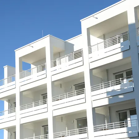 Adapt Aparthotel