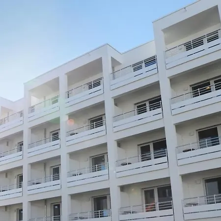 アパートホテル Adapt