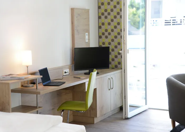 Adapt Apartmanhotel 3*